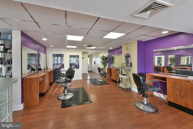 456 N EASTON RD, Glenside, PA 19038