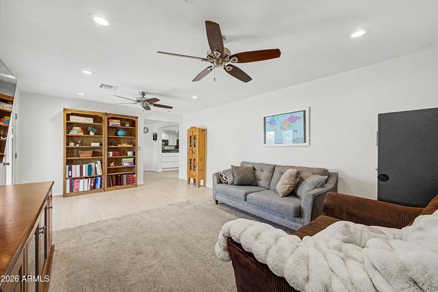 5553 E DRUMMER Avenue, Mesa, AZ 85206