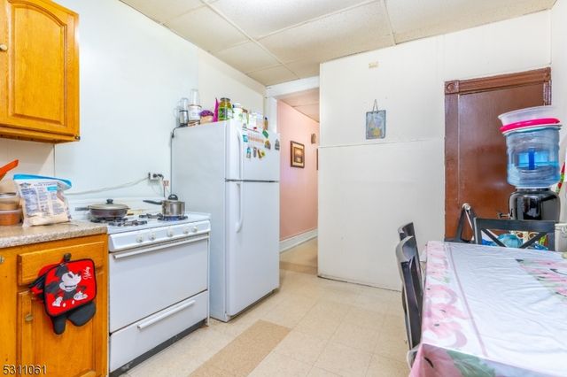 73 Virginia Ave, Jersey City, NJ 07304