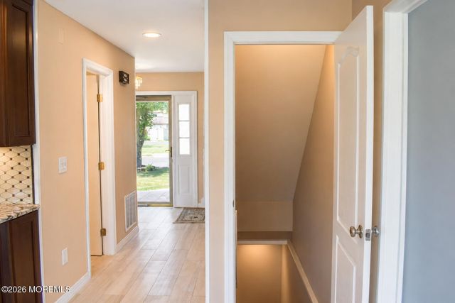 35 Liberty Drive, Dayton, NJ 08810