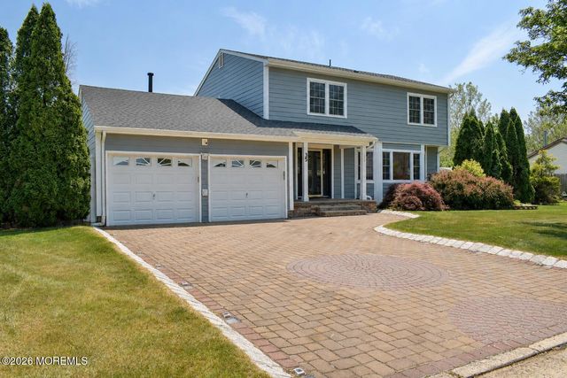 35 Liberty Drive, Dayton, NJ 08810
