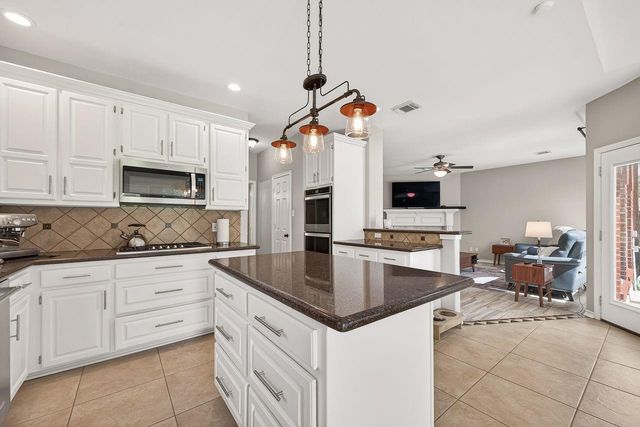 4218 Magnolia Lane, Sugar Land, TX 77478