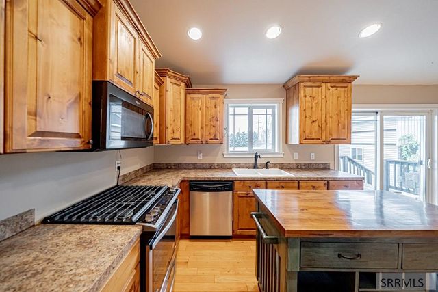195 N 3806 E, Rigby, ID 83442