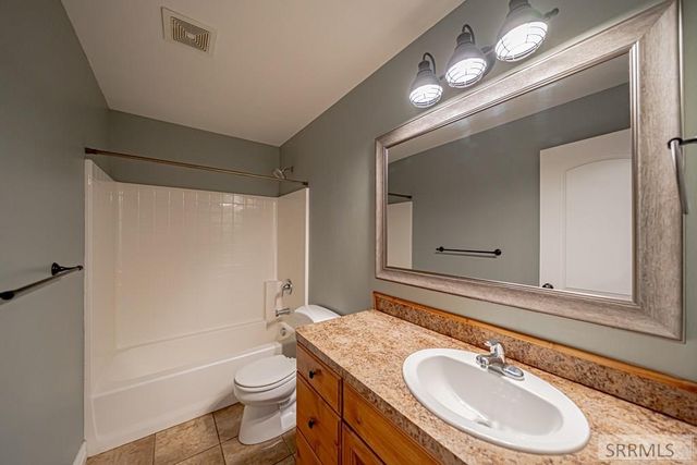 195 N 3806 E, Rigby, ID 83442