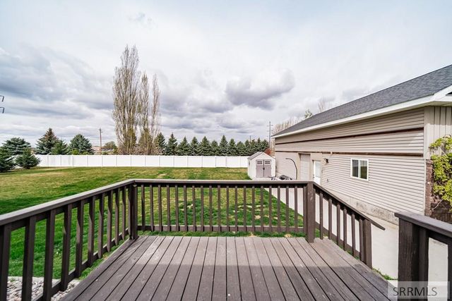 195 N 3806 E, Rigby, ID 83442