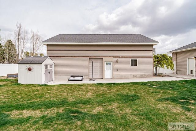 195 N 3806 E, Rigby, ID 83442