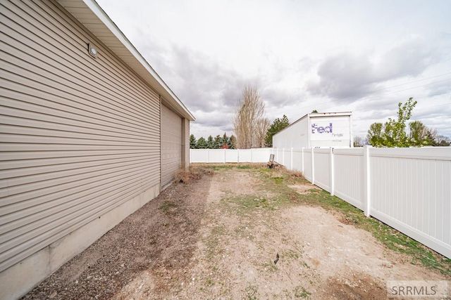 195 N 3806 E, Rigby, ID 83442