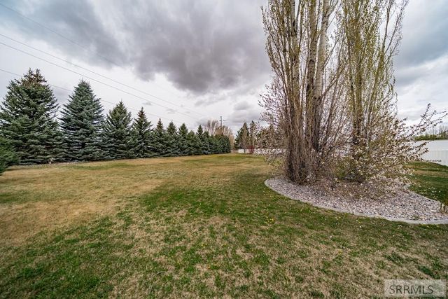195 N 3806 E, Rigby, ID 83442