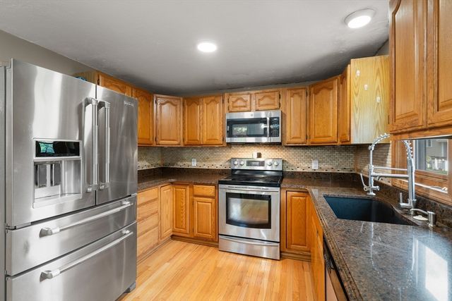 198 Lower Gore Rd, Webster, MA 01570