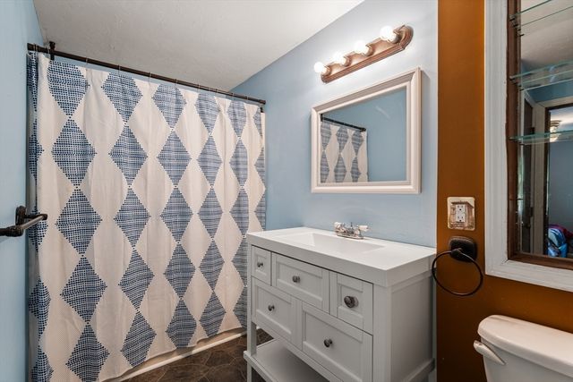 198 Lower Gore Rd, Webster, MA 01570