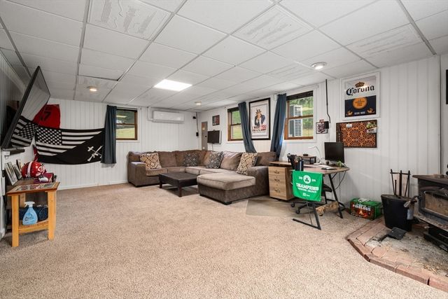198 Lower Gore Rd, Webster, MA 01570