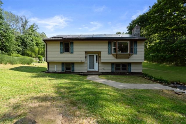 198 Lower Gore Rd, Webster, MA 01570