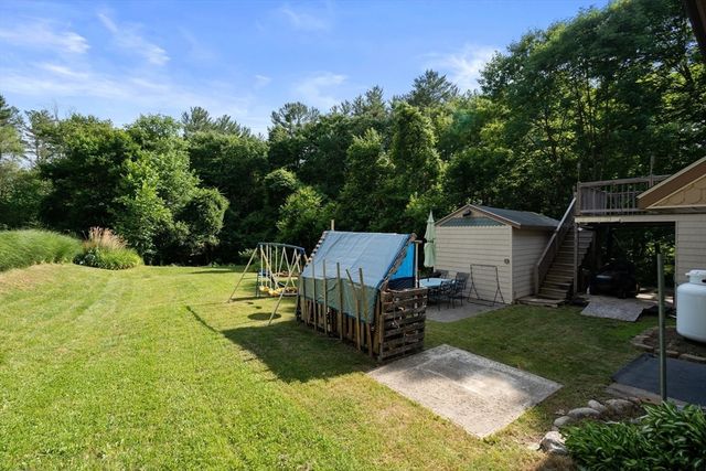 198 Lower Gore Rd, Webster, MA 01570