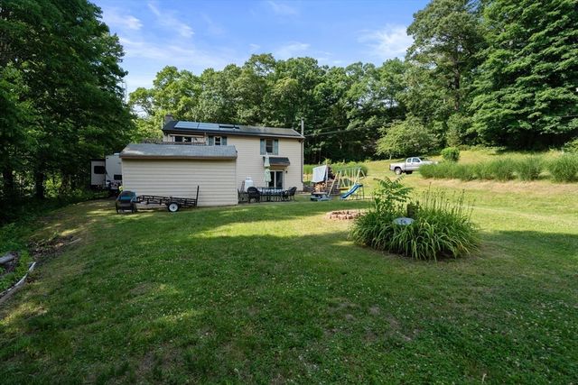 198 Lower Gore Rd, Webster, MA 01570