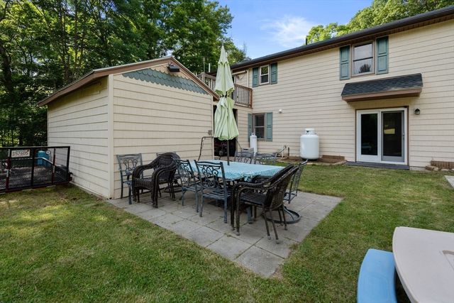 198 Lower Gore Rd, Webster, MA 01570