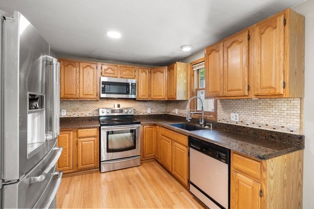 198 Lower Gore Rd, Webster, MA 01570