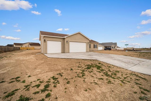 571 N Campbell Dr, Pueblo West, CO 81007