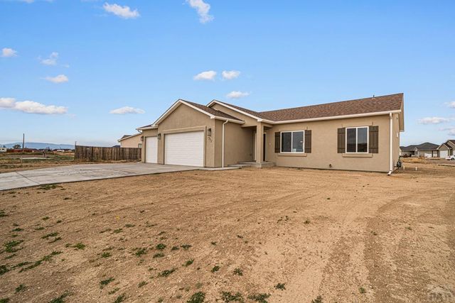 571 N Campbell Dr, Pueblo West, CO 81007