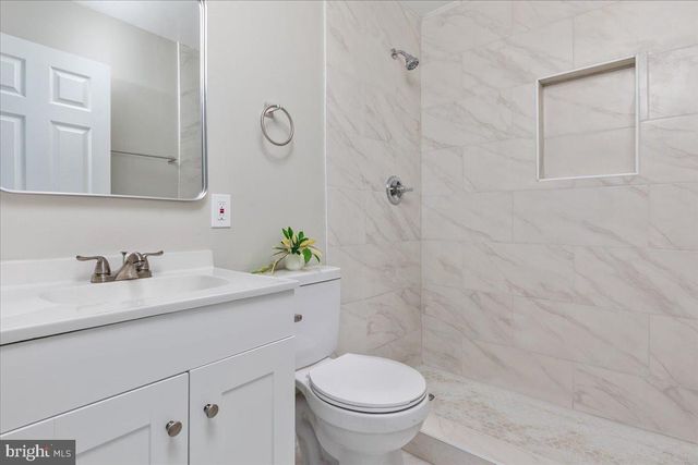 2502 NEWGLEN AVE, District Heights, MD 20747