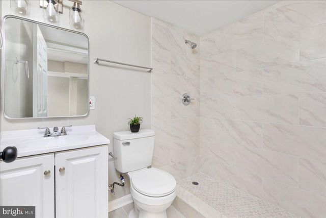 2502 NEWGLEN AVE, District Heights, MD 20747
