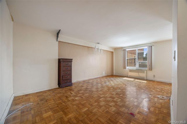 1304 Midland Avenue C20, Yonkers, NY 10704