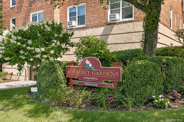 1304 Midland Avenue C20, Yonkers, NY 10704