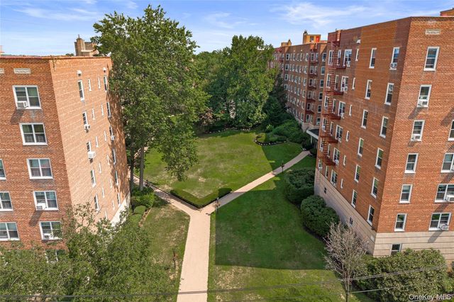 1304 Midland Avenue C20, Yonkers, NY 10704