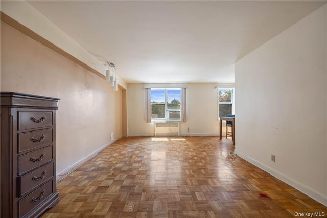 1304 Midland Avenue C20, Yonkers, NY 10704