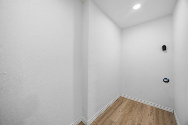 1210 14th Avenue N, Texas City, TX 77590