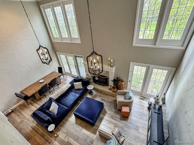 5467 Bristol Parke Drive, Clarkston, MI 48348