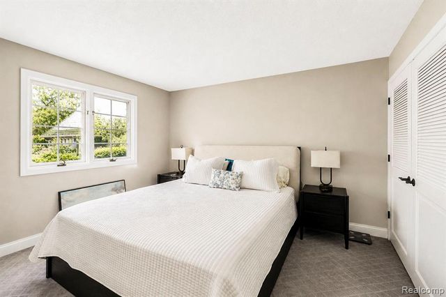 5467 Bristol Parke Drive, Clarkston, MI 48348