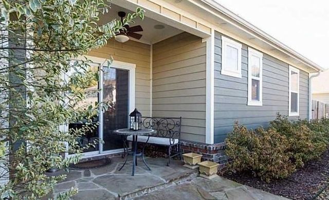 2590 E Carnation Court, Fayetteville, AR 72703