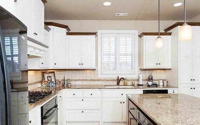 2590 E Carnation Court, Fayetteville, AR 72703