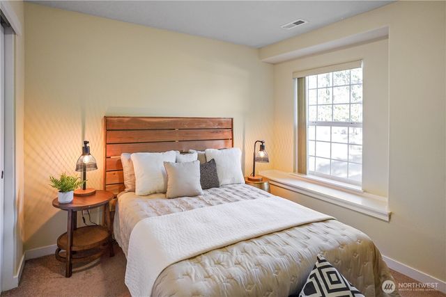 1615 Redmond Ct NE, Renton, WA 98055