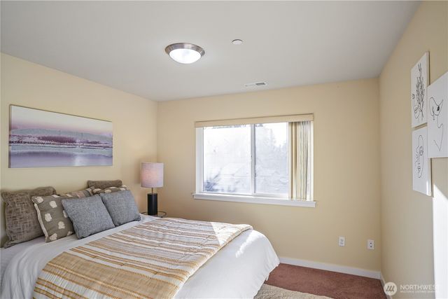 1615 Redmond Ct NE, Renton, WA 98055