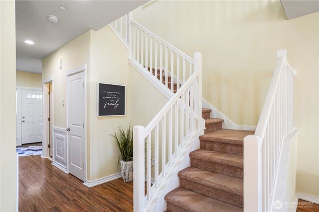 1615 Redmond Ct NE, Renton, WA 98055