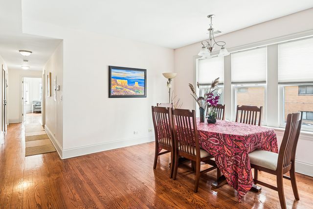 2656 W Lunt Avenue 1, Chicago, IL 60645