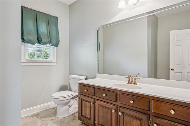 8710 SOMERSET LN, Germantown, TN 38138