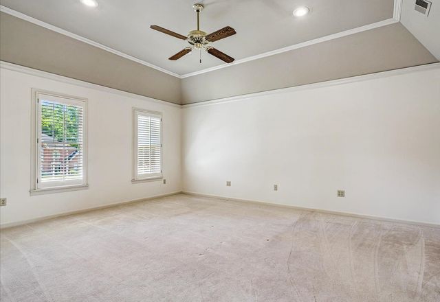 8710 SOMERSET LN, Germantown, TN 38138