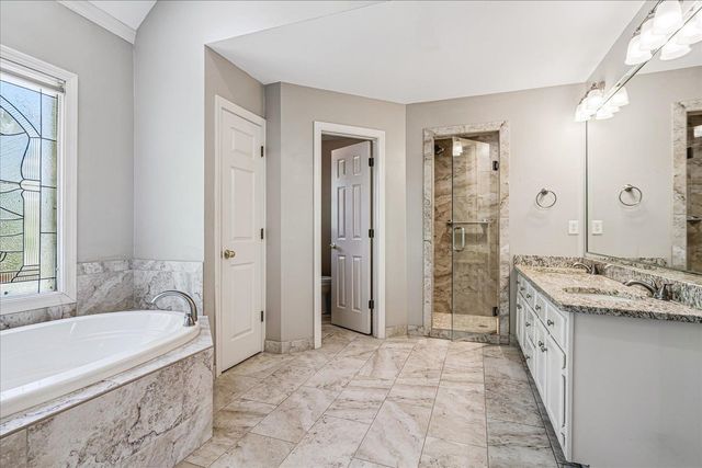 8710 SOMERSET LN, Germantown, TN 38138