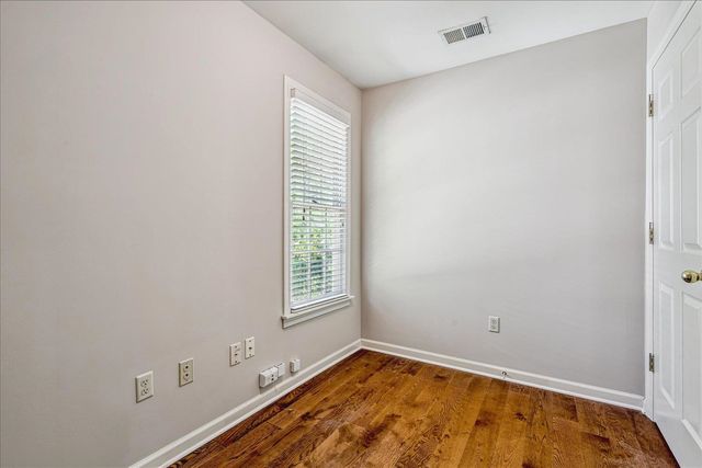 8710 SOMERSET LN, Germantown, TN 38138