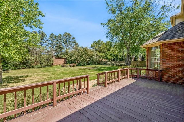 8710 SOMERSET LN, Germantown, TN 38138