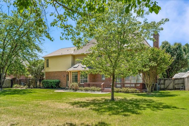 8710 SOMERSET LN, Germantown, TN 38138