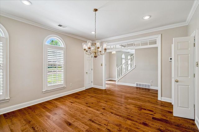 8710 SOMERSET LN, Germantown, TN 38138