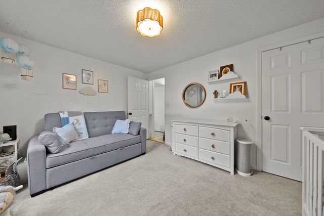14 Bourbon Street 27, Peabody, MA 01960