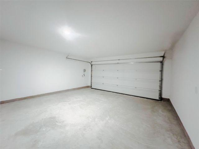 603 Water way Ave, Hutto, TX 78634