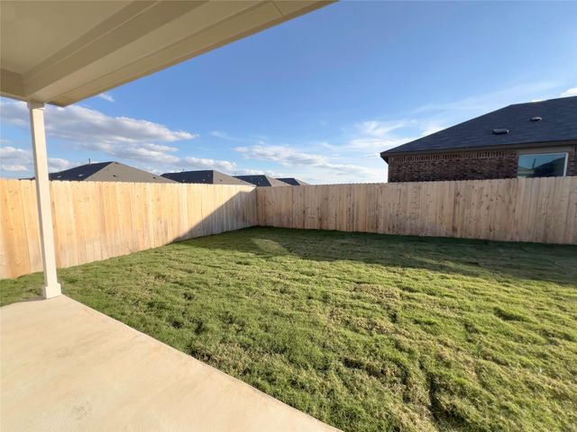 603 Water way Ave, Hutto, TX 78634