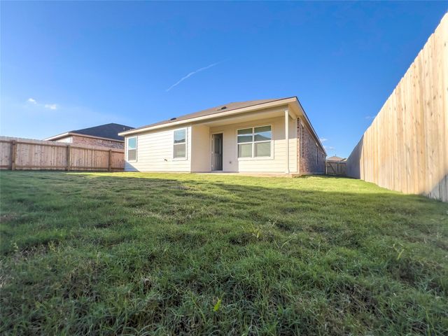 603 Water way Ave, Hutto, TX 78634