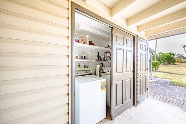 728 WHITE PINE TREE ROAD 85, Venice, FL 34285