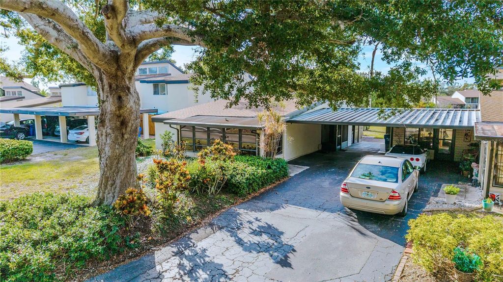 728 WHITE PINE TREE ROAD 85, Venice, FL 34285